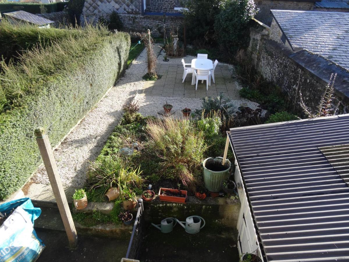 Charming French Cottage-Gite In The Heart Of Quiet Gorron Eksteriør bilde