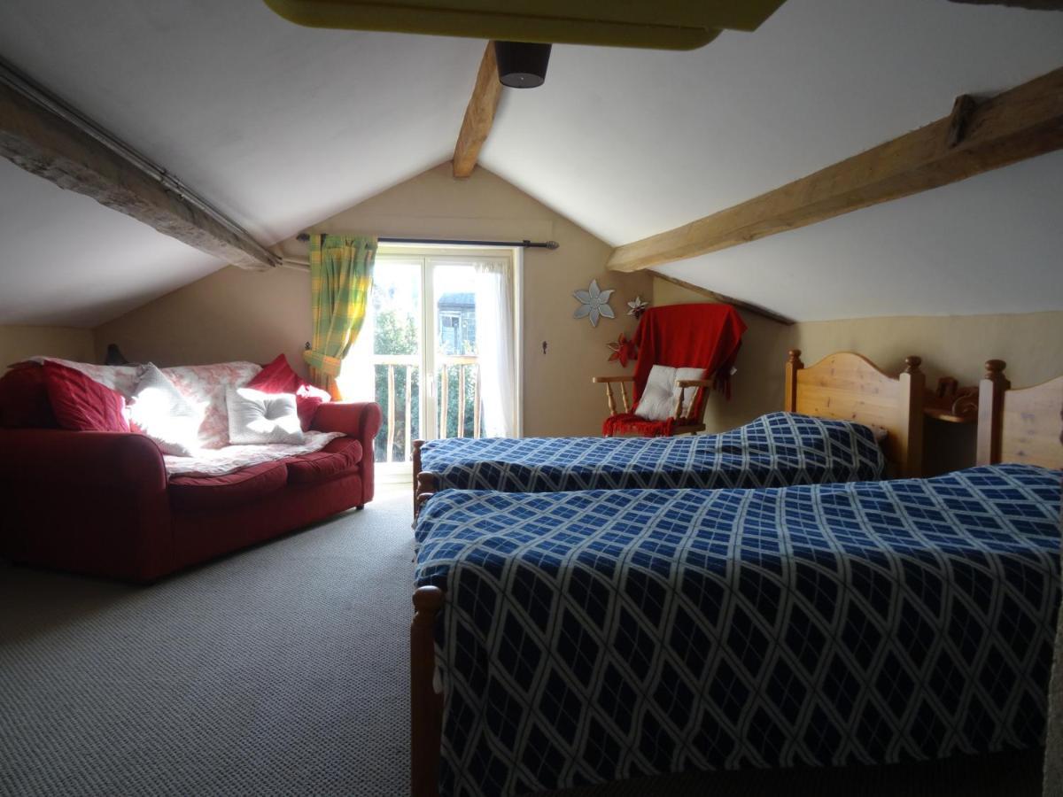 Charming French Cottage-Gite In The Heart Of Quiet Gorron Eksteriør bilde